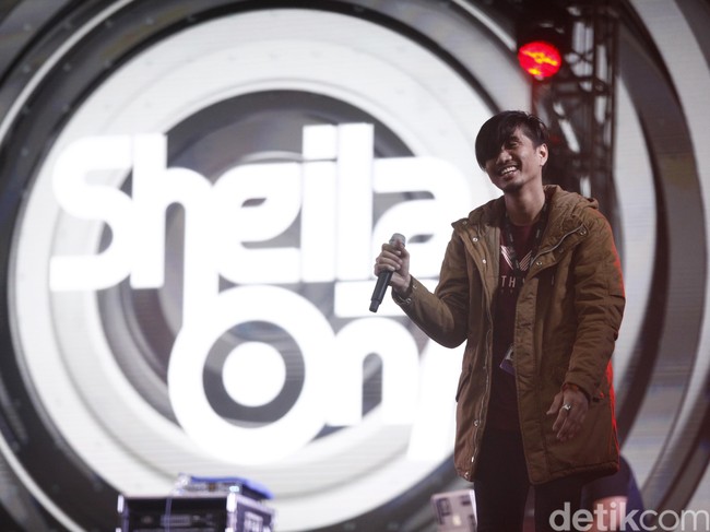 Naga Lyla Pernah Buru Tanda Tangan Padi hingga Sheila on 7