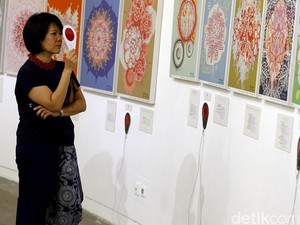 Mencari Chairil Lewat Lensa Merah