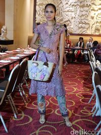 Model dress shop batik anne avantie