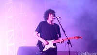 The 1975 saat tampil di panggung We The Fest 2016, Senayan, Jakarta Pusat akhir pekan lalu. Asep Syaifullah/detikHOT.