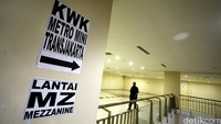 Meski dilengkapi dengan fasilitas yang komplit serta akses yang cukup, tidak membuat Terminal Terpadu Pulogebang ramai pengunjung.