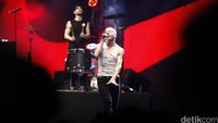 Macklemore & Ryan Lewis menghabisi WTF 2016 hari pertama dengan ingar-bingar. Reno Hastukrisnapati/detikFoto.