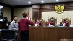 Psikolog Bersaksi di Sidang Jessica