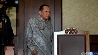 Nurhadi tiba di Pengadilan Tipikor, Jakarta, Senin (15/8/2016).