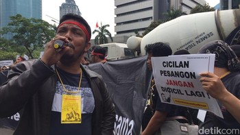 Pihak BTel sejatinya telah berjanji akan membayar tunjangan PHK yang akan dicicil selama 12 kali mulai akhir Januari hingga Desember 2016. Namun pada Februari, cicilan pesangon mulai telat. Foto: detikINET/Adi Fida Rahman