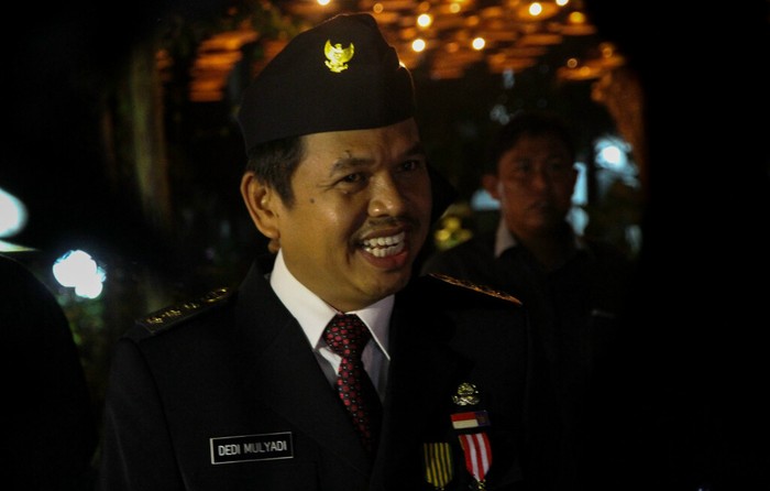 Bupati Dedi Ajak Relawan Jadi Guru Ideologi Pancasila dan Toleransi