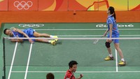 Tontowi Ahmad dan Liliyana Natsir mengalahkan rival beratnya dari China itu dengan skor 21-16 dan 21-15 dalam waktu 51 menit. Marcelo del Pozo/Reuters/detikFoto.