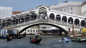 Liburan ke Venesia di Masa Depan Mungkin Harus Naik Kapal Selam