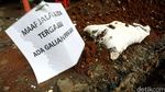 Material Galian Pipa Gas Persempit Jalan