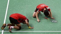 Tontowi Ahmad dan Liliyana Natsir sujud syukur. Marcelo del Pozo/Reuters/detikFoto.