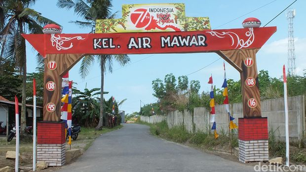 Gapura Meriah peringatan HUT RI di Pangkalpinang