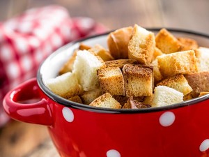 Yuk, Bikin Sendiri Crouton yang Gurih Renyah!