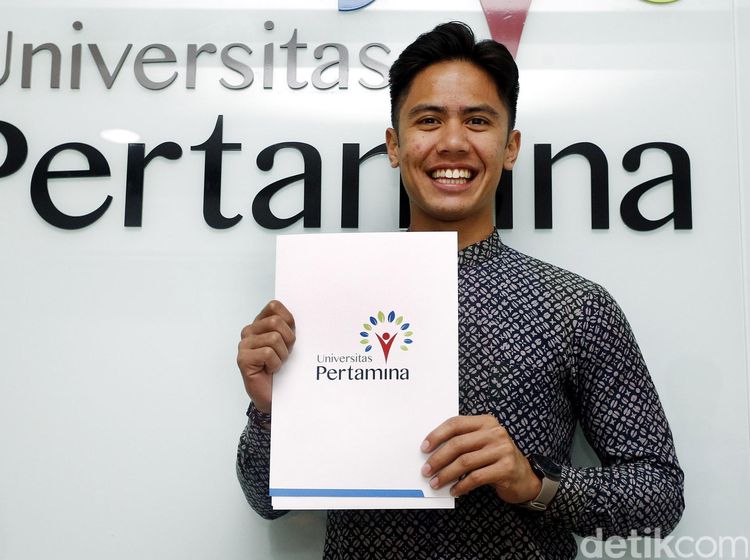 Pebalap Ali Adrian Jadi Duta Universitas Pertamina