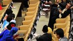 Anggota Dewan Berselfie Ria Sebelum Sidang Tahunan