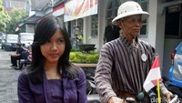 Selain melestarikan keberadaan sepeda tua/onthel, para anghota komunitas ini juga mengkampanyekan penggunaan sepeda yang lebih menyehatkan dibandingkan moda transportasi lainnya.