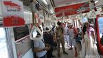 Peringati HUT RI, Gerbong Commuter Line Dihias
