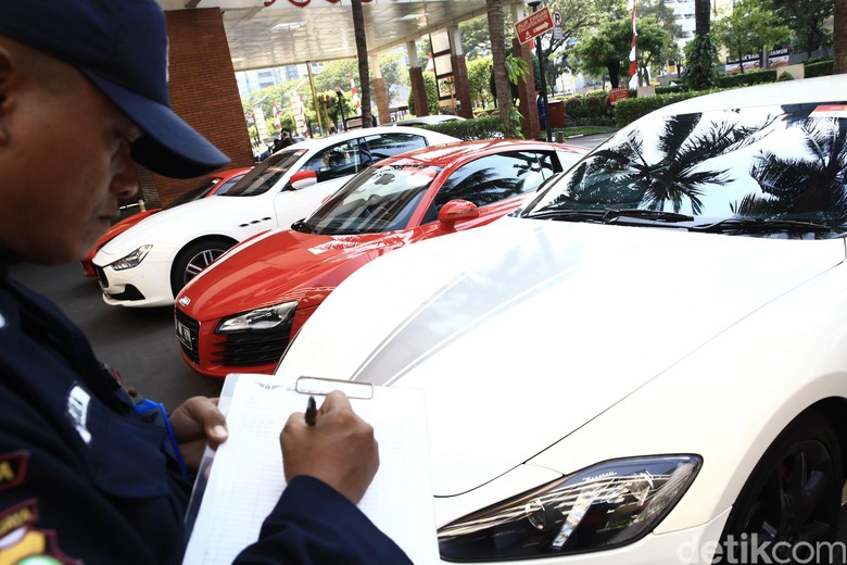  Ada 10 Ribu Kendaraan Mewah di Jakarta yang Menunggak Pajak