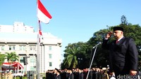 Dalam kesempatan tersebut, Sofyan Basir menyatakan bahwa pelaksanaan upacara HUT RI bertujuan untuk menumbuhkan rasa kebanggaan sebagai warga Indonesia ditengah keragaman budaya dan bangsa yang dimiliki. Agus/Humas PLN.