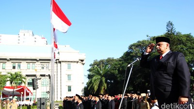 Dirut PLN Pimpin Upacara di Kementerian BUMN
