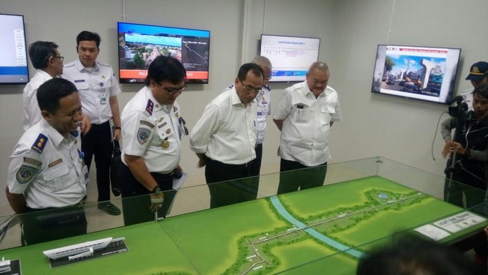 Menhub Budi Karya Minta Pemda Aktif Kembangkan Stasiun LRT Palembang