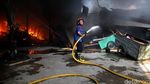 Kebakaran di Gudang Barang Rongsokan