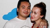 Cas dan Rianti saat ditemui di Central Park, Jakarta Barat, Rabu (17/8/2016). Pool/Gus Mun/detikFoto.