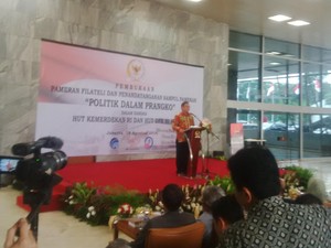 Politik dalam Prangko di Gedung DPR