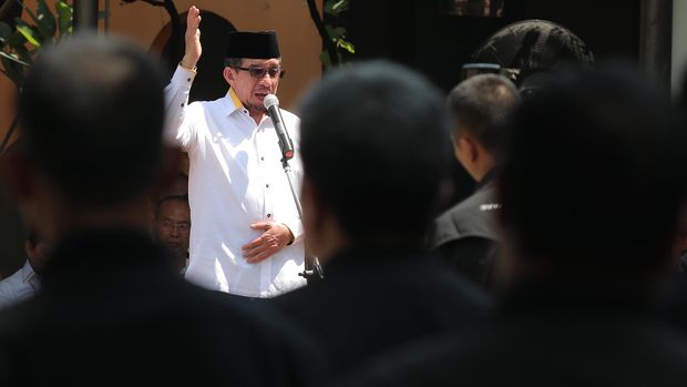 HNW dan Salim Segaf Hadiri Acara Pembagian Hewan Kurban di HNW dan Salim Segaf Hadiri Acara Pembagian Hewan Kurban di