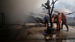 Kebakaran di Gudang Barang Rongsokan