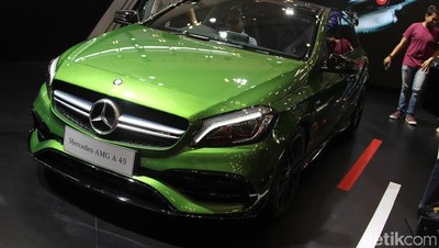 Ini Mercedes-AMG A45 yang Berkelir Hijau