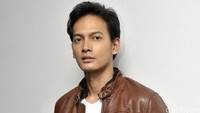 Bintang film Surga yang Tak Dirindukan itu mengaku sangat bahagia. Pool/Noel/detikFoto.