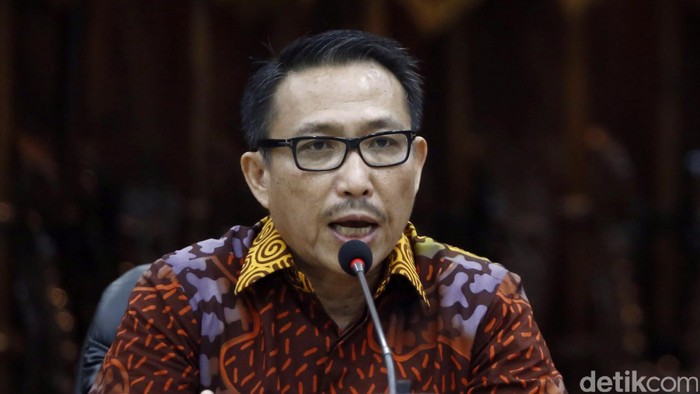 Kapolri Jenderal Tito Karnavian merilis kasus kasus tindak pidana perdagangan orang di Mabes Polri, Jakarta, Kamis (18/8/2016) 14 tersangka dan 30 korban dari NTT dihadirkan dalam rilis tersebut.