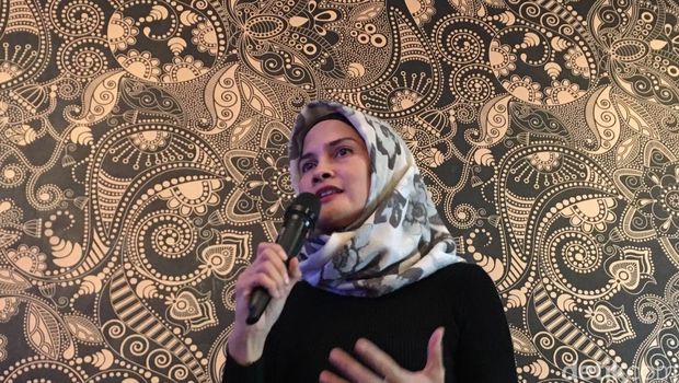Vice President Corporate Communications Telkomsel Adita Irawati