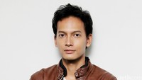 Fedi saat ditemui di sela-sela melakukan photo session untuk sekuel film tersebut di MD Place, Setiabudi, Jakarta Selatan, belum lama ini. Pool/Ismail/detikFoto.