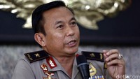 Penyidik Densus 88/Antiteror menemukan bahan bom yang dikuasai terduga teroris berinisial Dw alias AIA (38) yang dibekuk di di Warnet Az-Zahra Jl. Raya Punggur, Lampung Tengah pada Senin (16/8) kemarin.