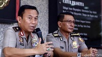 TATP adalah high explosive karena mempunyai kekuatan ledakan (velocity of detonation) mencapai 4.300 meter per detik. Seperti diberitakan sebelumnya Dw adalah orang yang menyediakan dan merakit bahan bom untuk diserahkan ke Nur Rohman, pelaku bom bunuh diri di Mapolres Solo. Dana untuk bom itu disediakan oleh MK, yang diyakini sebagai anggota Jamaah Anshar Daulah (JAD) dan terkait dengan Amman Abdurrahman, napi teroris yang ditahan di Nusakambangan. MK juga telah dibekuk di dekat Jalan Mercedes Benz dekat Polsek Gunung Putri, Bogor, pada Rabu (17/8) kemarin.