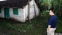 Bentuk rumah tetangga Sudirman ini seperti rumahnya dulu.