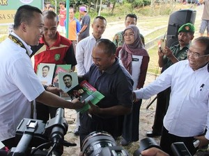 Menpora Jelaskan Manfaat Strategis Lapangan Desa