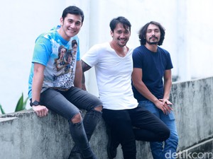 Pemanasan Sebelum Rilis, Simak Cuplikan Video Chicken Dance Warkop DKI Reborn