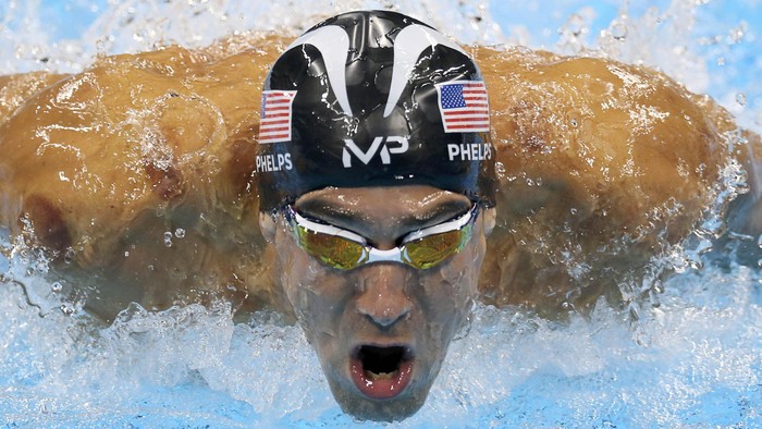 Michael Phelps Vs Hiu Putih, Siapa Lebih Cepat?