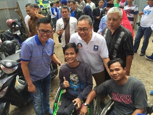 HUT ke-18, PAN Bagi-bagi 18.000 Bungkus Sembako di Jakarta