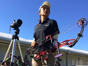 Dellie Threesyadinda, Atlet Panahan Cantik yang Berprestasi di Asia