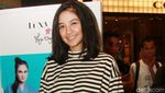 10 Foto Terpopuler: Ayu Ting Ting dan Syahnaz Kenakan Baju Sama