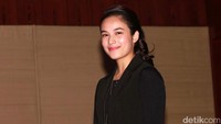 Aktris berusia 20 tahun itu mengaku sangat menikmati proses syuting film bergenre aksi itu. Pool/Gus Mun/detikFoto.