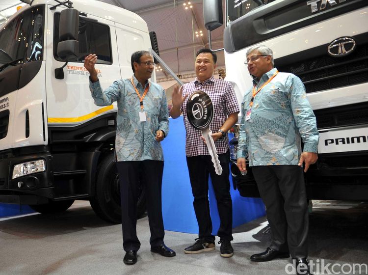 Tata Motors Ramaikan GIIAS 2016