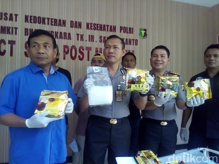 Ungkap Jaringan Narkoba Internasional, Polisi Tangkap 8 WNI dan Tembak 1 WNA