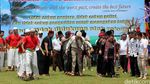 Menkum HAM Lomba Balap Karung di LP Cipinang