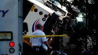 Polisi melakukan investigasi atas tragedi maut ini. REUTERS/Eduardo Munoz.