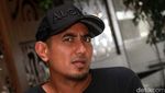 Gaya Rio Febrian Serba Hitam