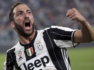 Higuain Sama seperti Nistelrooy, Menggila Kalau Tak Cetak Gol